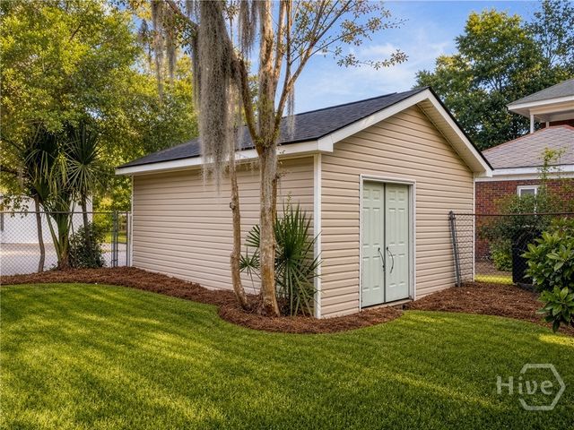 602 E 50th Street, Savannah, GA 31405