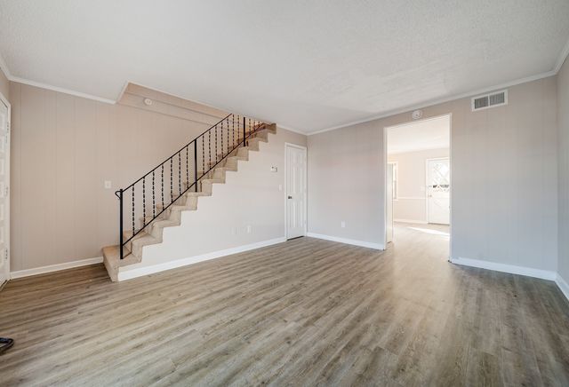 930 S Water Ave Apt 5, Gallatin, TN 37066