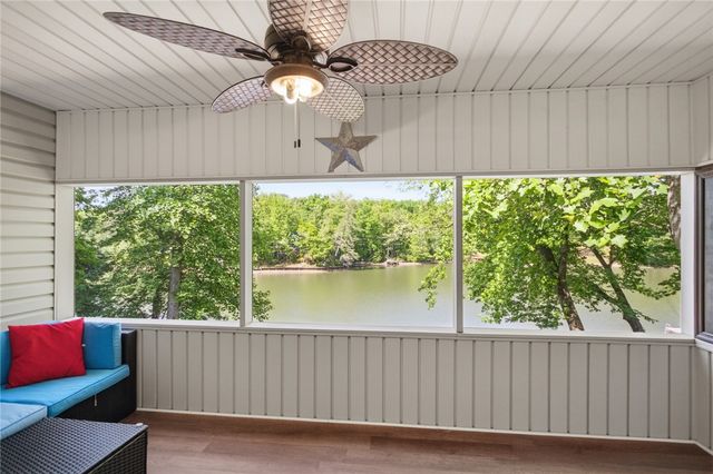633 N Lake Drive, Salem, SC 29676