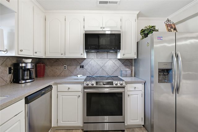 633 N Lake Drive, Salem, SC 29676