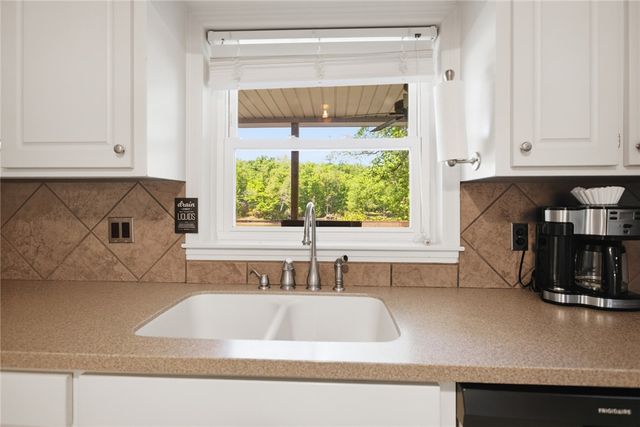 633 N Lake Drive, Salem, SC 29676