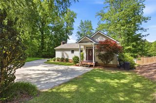 633 N Lake Drive, Salem, SC 29676