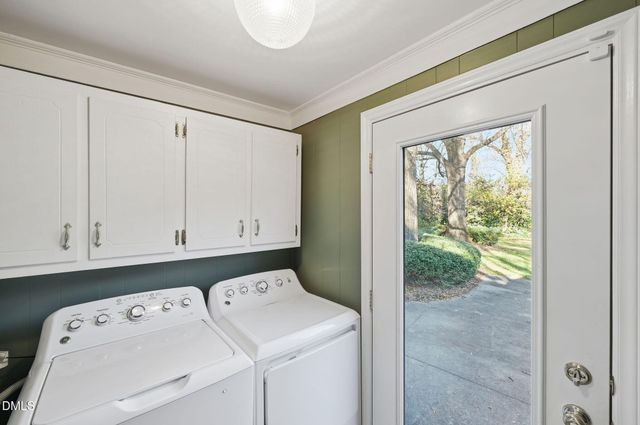 533 Parkview Drive, Burlington, NC 27215