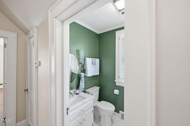 533 Parkview Drive, Burlington, NC 27215