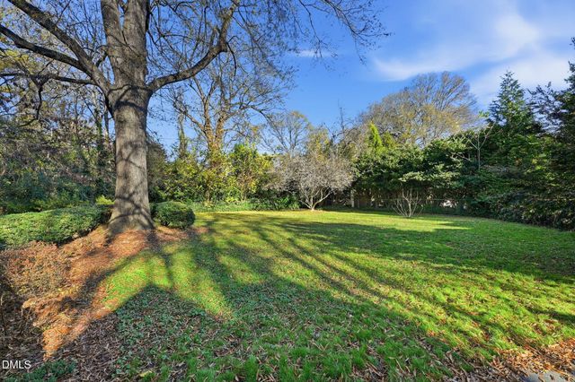 533 Parkview Drive, Burlington, NC 27215