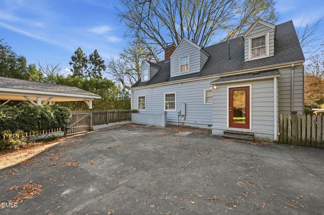 533 Parkview Drive, Burlington, NC 27215