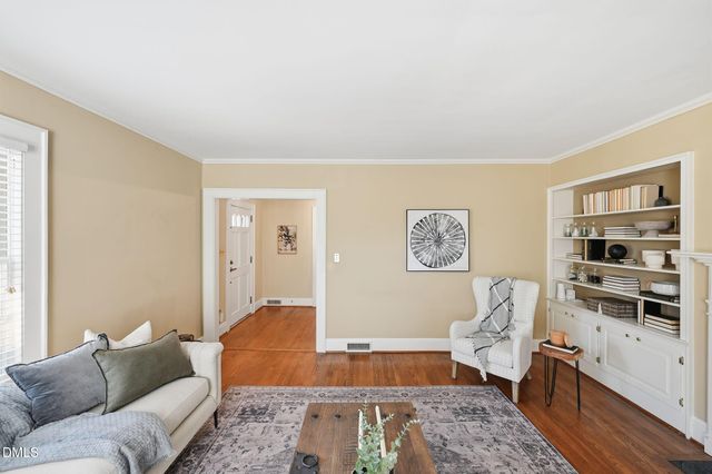 533 Parkview Drive, Burlington, NC 27215