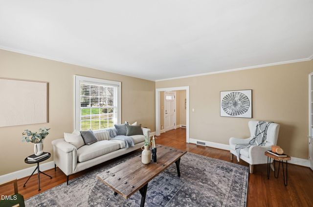 533 Parkview Drive, Burlington, NC 27215