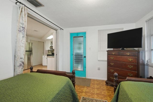 1958 ESSEX DRIVE, Holiday, FL 34691