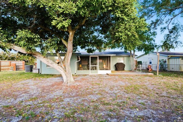 1958 ESSEX DRIVE, Holiday, FL 34691