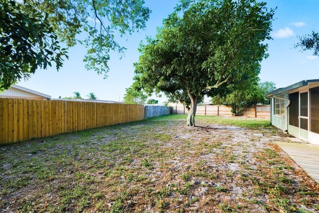 1958 ESSEX DRIVE, Holiday, FL 34691