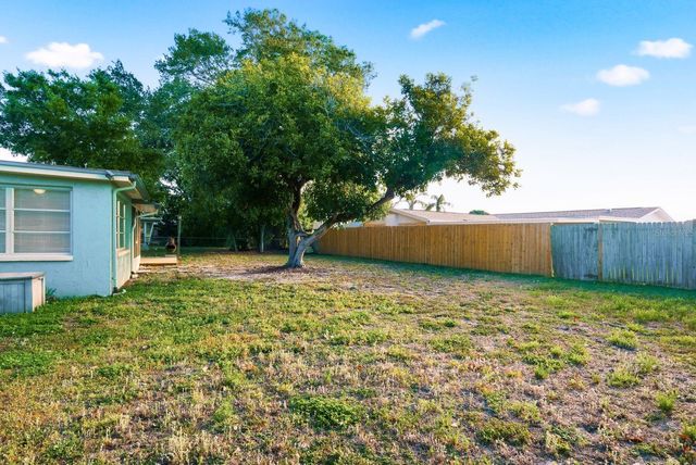 1958 ESSEX DRIVE, Holiday, FL 34691
