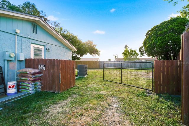 1958 ESSEX DRIVE, Holiday, FL 34691