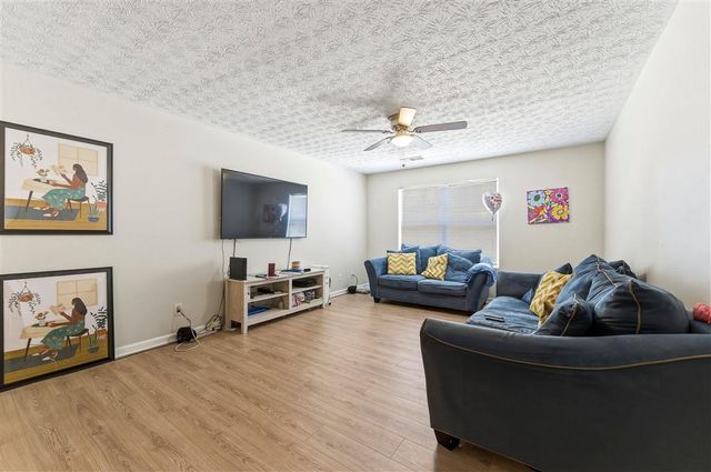 1202 Fairington Village Drive, Lithonia, GA 30038