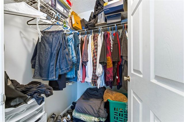 1202 Fairington Village Drive, Lithonia, GA 30038