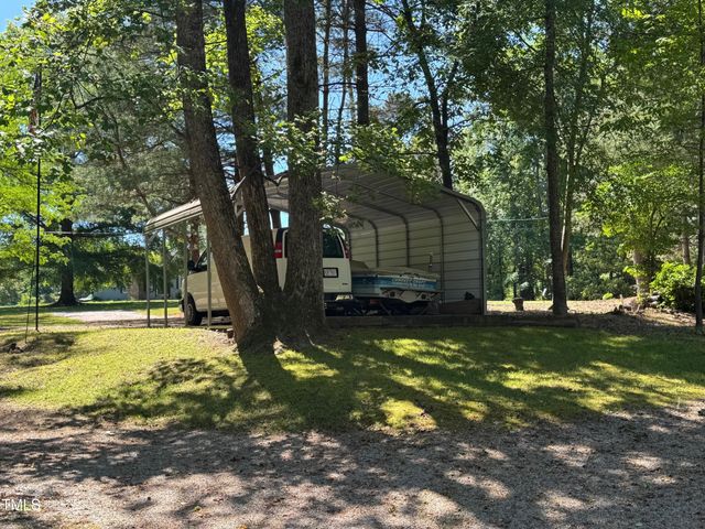 96 Holly Circle, Henderson, NC 27537