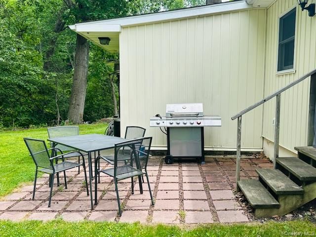 15 Roanoke Road, Patterson, NY 12563