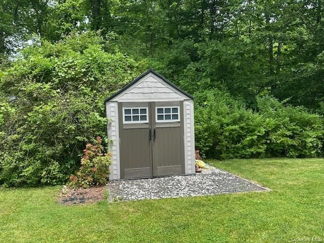 15 Roanoke Road, Patterson, NY 12563