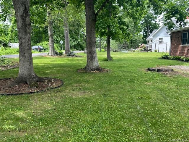 15 Roanoke Road, Patterson, NY 12563