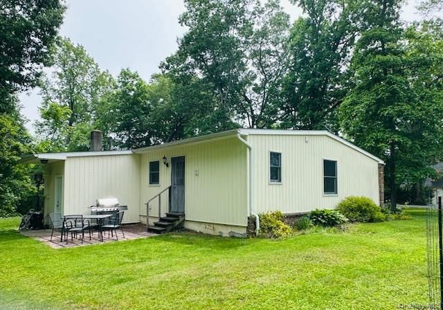 15 Roanoke Road, Patterson, NY 12563