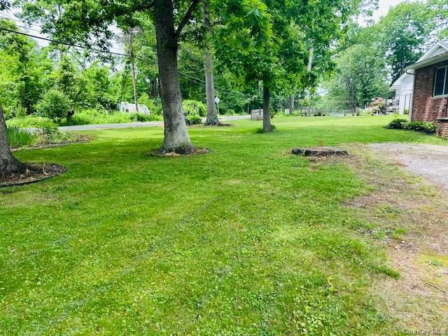 15 Roanoke Road, Patterson, NY 12563