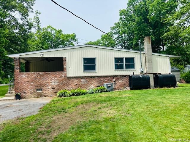 15 Roanoke Road, Patterson, NY 12563