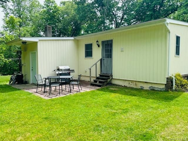 15 Roanoke Road, Patterson, NY 12563