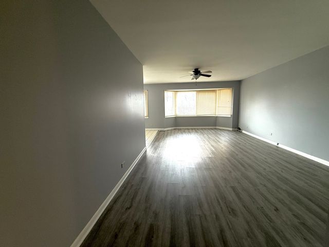 3108 Roberts Drive 6, Woodridge, IL 60517