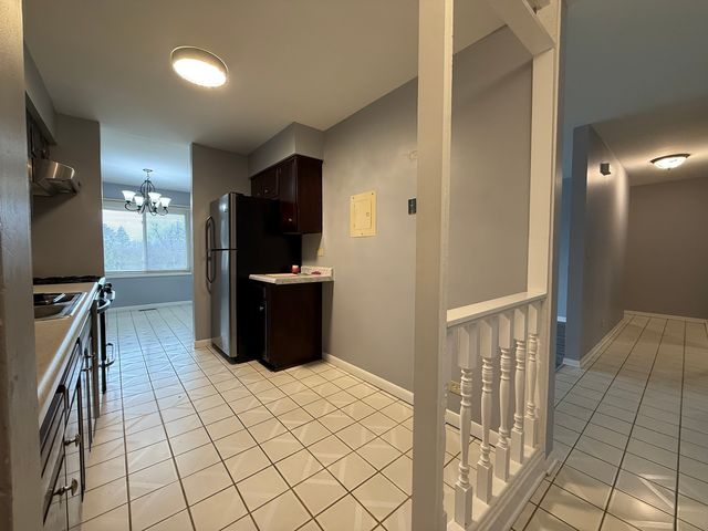 3108 Roberts Drive 6, Woodridge, IL 60517