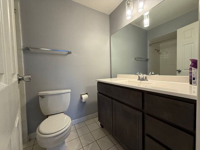 3108 Roberts Drive 6, Woodridge, IL 60517