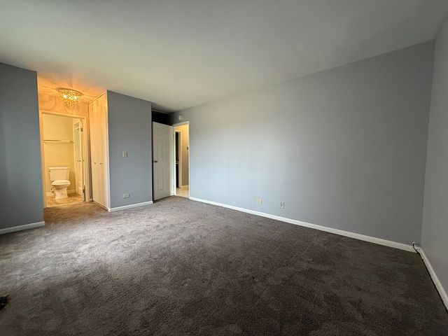 3108 Roberts Drive 6, Woodridge, IL 60517