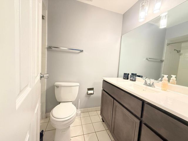 3108 Roberts Drive 6, Woodridge, IL 60517