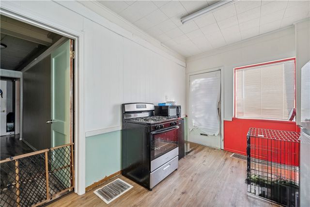 2814 Liberty Way, Liberty Boro, PA 15133