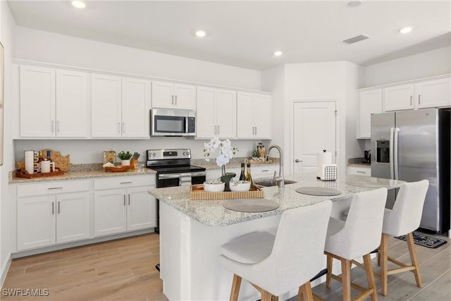 3116 Weston Manor DR, Alva, FL 33920