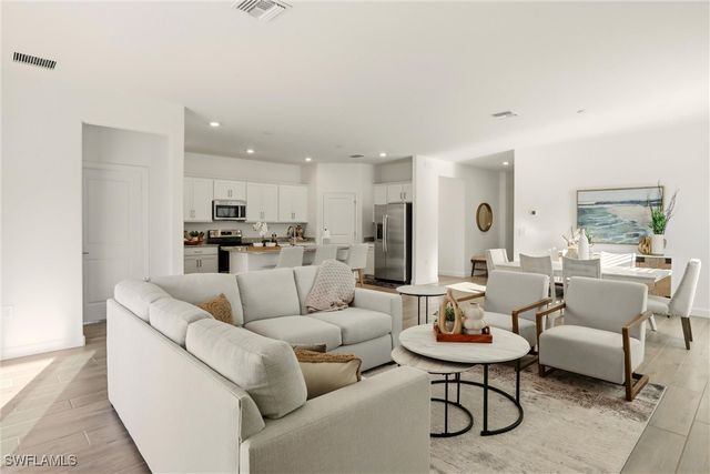 3116 Weston Manor DR, Alva, FL 33920