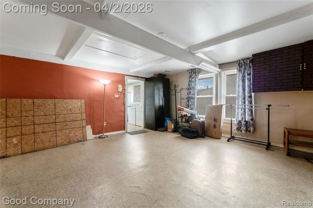 21560 Collingham Avenue, Farmington, MI 48336