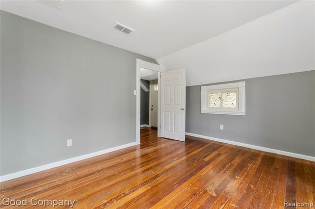 21560 Collingham Avenue, Farmington, MI 48336