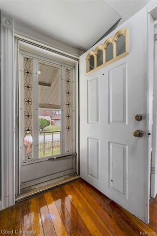 21560 Collingham Avenue, Farmington, MI 48336