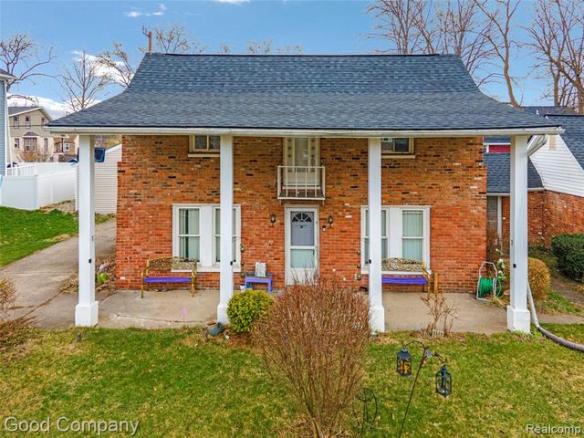 21560 Collingham Avenue, Farmington, MI 48336