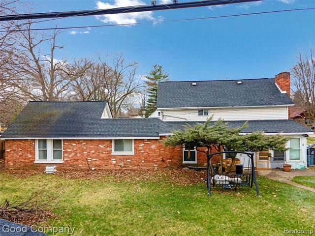 21560 Collingham Avenue, Farmington, MI 48336