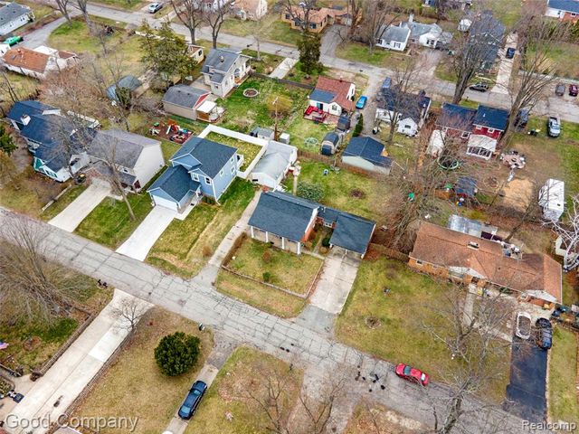 21560 Collingham Avenue, Farmington, MI 48336