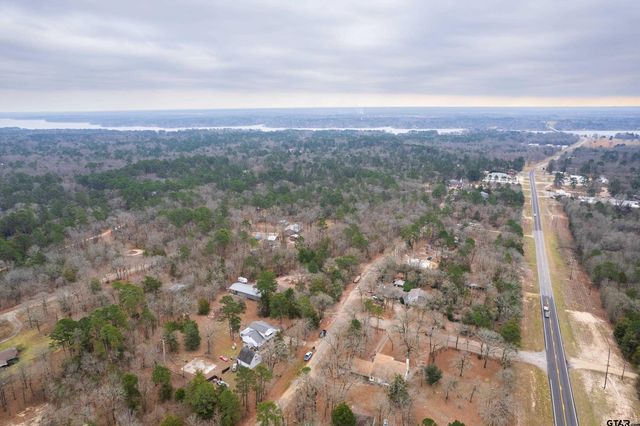 127 SE CR 4298, Scroggins, TX 75480