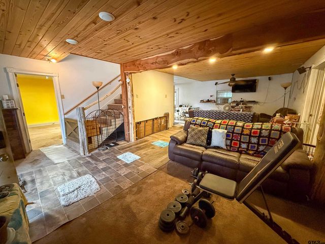 127 SE CR 4298, Scroggins, TX 75480