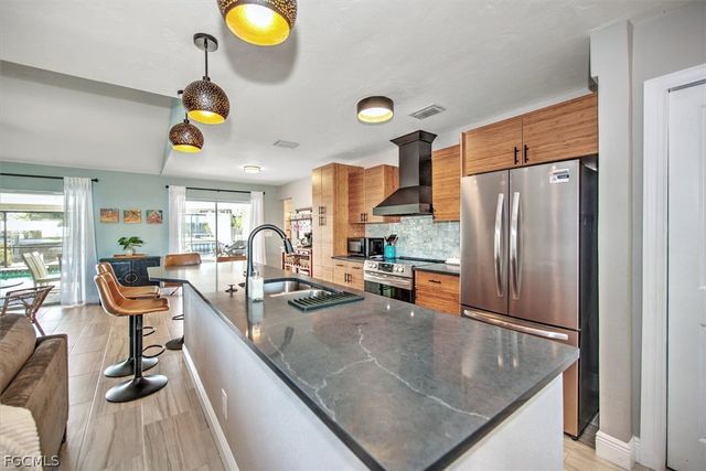 118 SE 43rd ST, Cape Coral, FL 33904