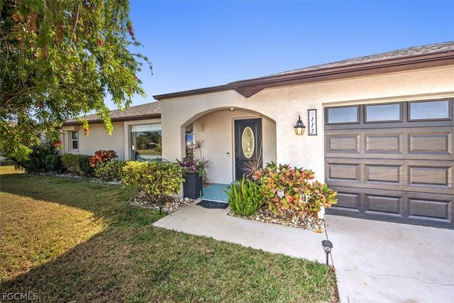 118 SE 43rd ST, Cape Coral, FL 33904