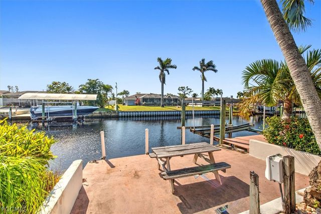 118 SE 43rd ST, Cape Coral, FL 33904