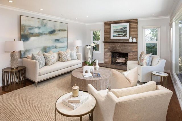 3076 Oak Knoll Drive, Redwood City, CA 94062