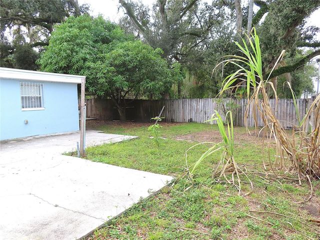 3908 BEECHWOOD BOULEVARD, Tampa, FL 33619