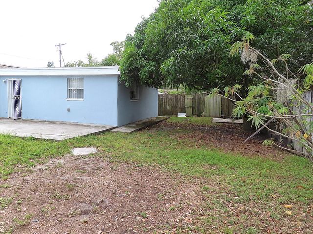 3908 BEECHWOOD BOULEVARD, Tampa, FL 33619