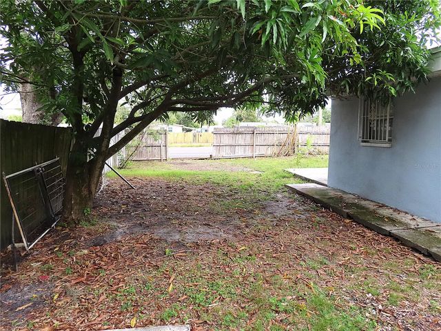 3908 BEECHWOOD BOULEVARD, Tampa, FL 33619